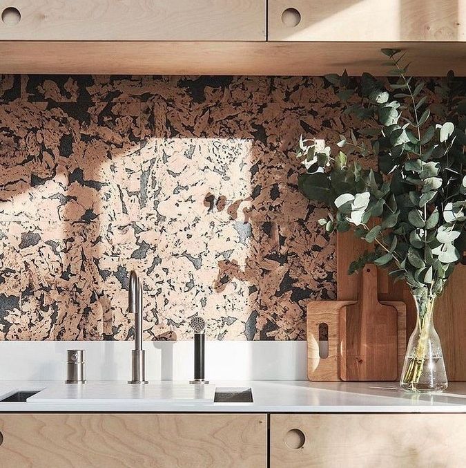 Korek a wilgoć – naturalna odporność i praktyczne zastosowanie